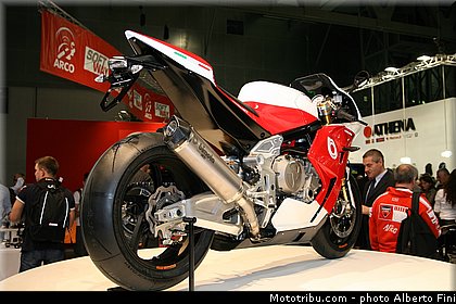 salon_eicma_milan_2013_0118.jpg