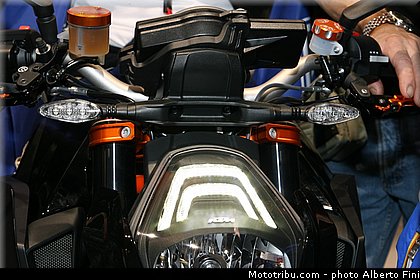 salon_eicma_milan_2013_0218.jpg