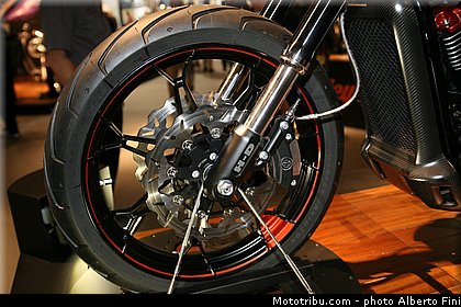 salon_eicma_milan_2013_0276.jpg