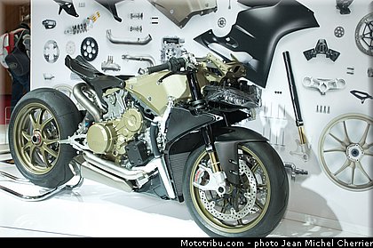 salon_de_la_moto_paris_2013_002.jpg