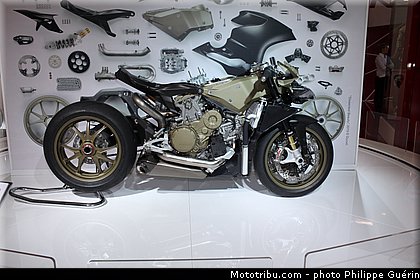 salon_de_la_moto_paris_2013_0010.jpg