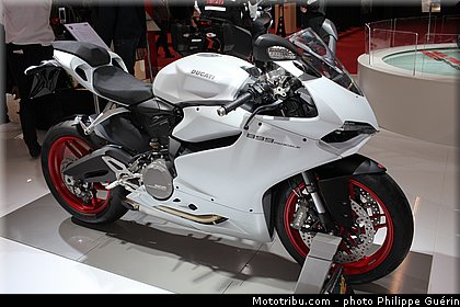 salon_de_la_moto_paris_2013_0015.jpg