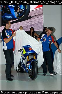 suzuki_018_salon_intermot_de_cologne_2014.jpg