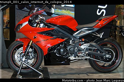 triumph_001_salon_intermot_de_cologne_2014.jpg