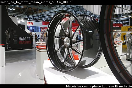 salon_de_la_moto_milan_eicma_2014_0005.jpg