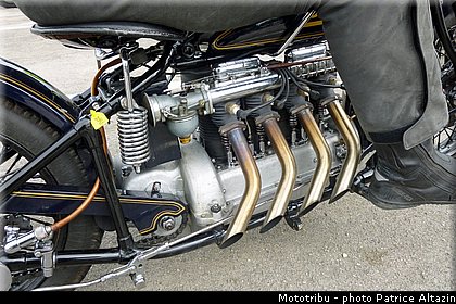 coupes_moto_legende_2013_0320.jpg