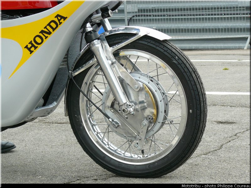 coupes_moto_legende_2013_0104