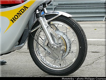 coupes_moto_legende_2013_0104.jpg