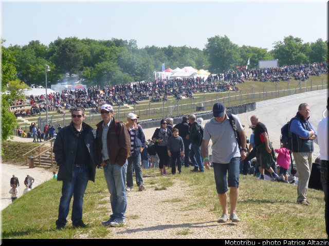 ambiance_116_coupes_moto_legende_2014