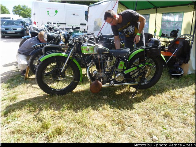 ambiance_117_coupes_moto_legende_2014