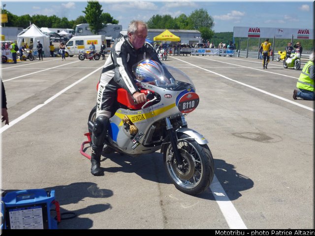 ambiance_119_coupes_moto_legende_2014