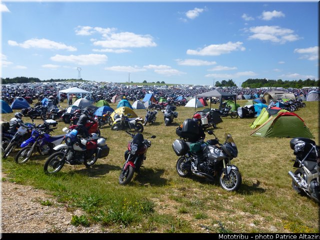 ambiance_122_coupes_moto_legende_2014