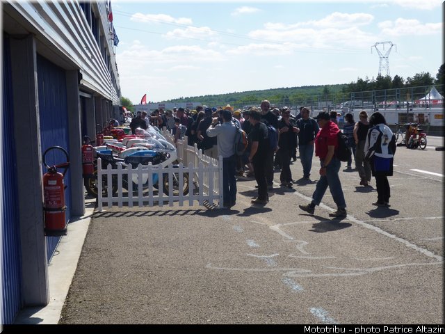 ambiance_123_coupes_moto_legende_2014