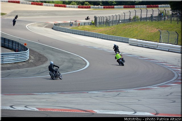 piste_004_coupes_moto_legende_2014