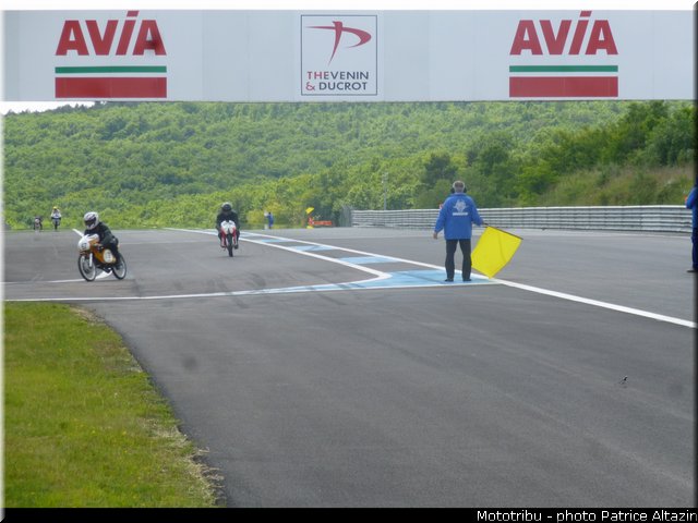 piste_018_coupes_moto_legende_2014