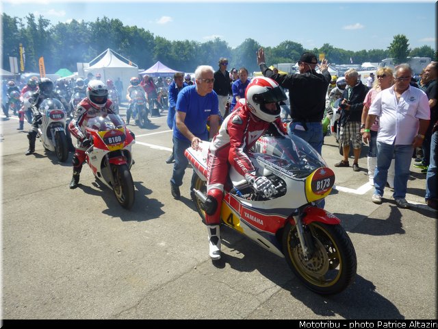 pre_grille_063_coupes_moto_legende_2014