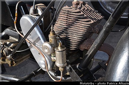 ambiance_061_coupes_moto_legende_2014.jpg