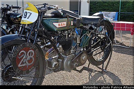 ambiance_083_coupes_moto_legende_2014.jpg