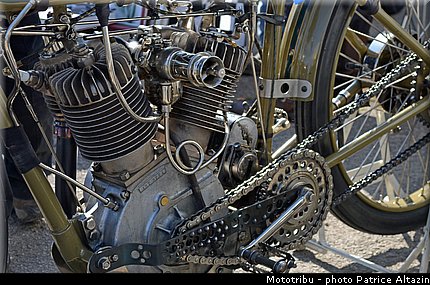 ambiance_086_coupes_moto_legende_2014.jpg