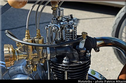 ambiance_092_coupes_moto_legende_2014.jpg