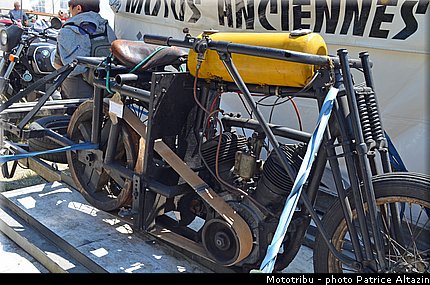 ambiance_103_coupes_moto_legende_2014.jpg