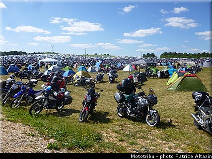 ambiance_122_coupes_moto_legende_2014.jpg