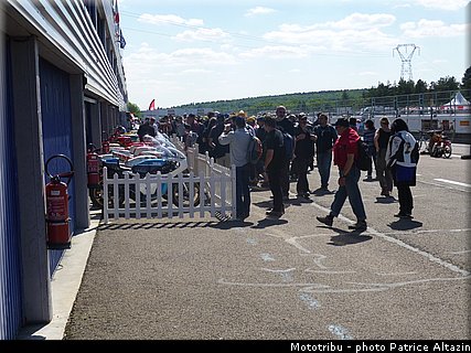 ambiance_123_coupes_moto_legende_2014.jpg