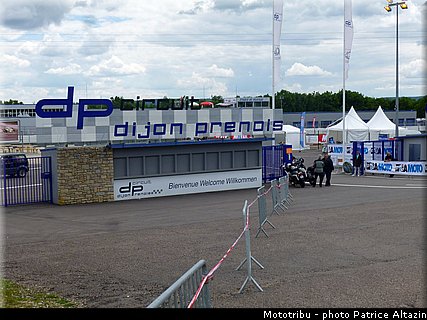 ambiance_137_coupes_moto_legende_2014.jpg