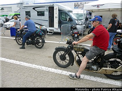 ambiance_142_coupes_moto_legende_2014.jpg