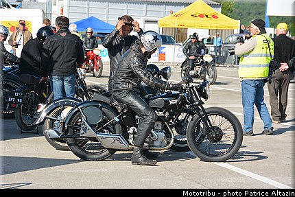 pre_grille_001_coupes_moto_legende_2014.jpg