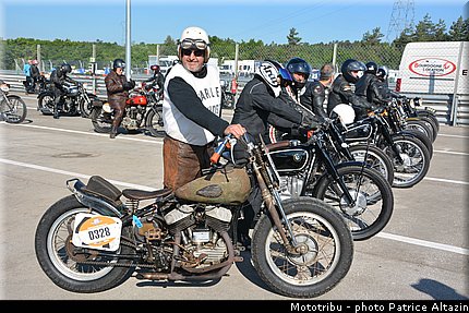 pre_grille_003_coupes_moto_legende_2014.jpg