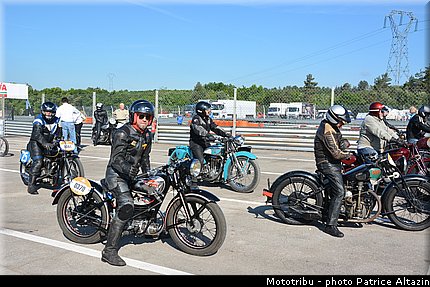 pre_grille_011_coupes_moto_legende_2014.jpg
