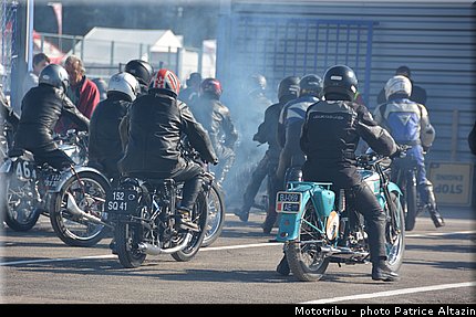 pre_grille_016_coupes_moto_legende_2014.jpg