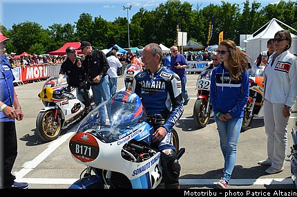 pre_grille_019_coupes_moto_legende_2014.jpg