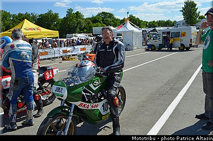 pre_grille_029_coupes_moto_legende_2014.jpg