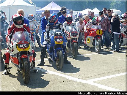 pre_grille_061_coupes_moto_legende_2014.jpg