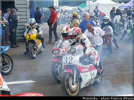 pre_grille_085_coupes_moto_legende_2014.jpg
