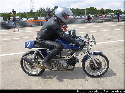 pre_grille_092_coupes_moto_legende_2014.jpg