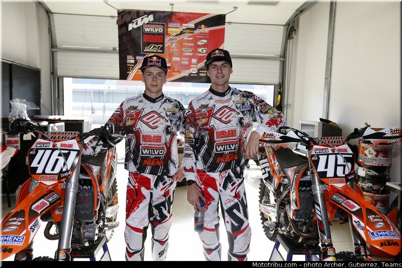 febvre_nicholls_001_motocross_2013_qatar_losail