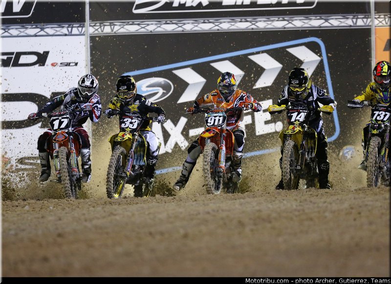 mx2_001_motocross_2013_qatar_losail