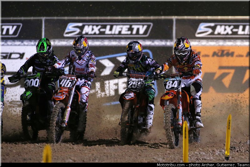 mx2_002_motocross_2013_qatar_losail
