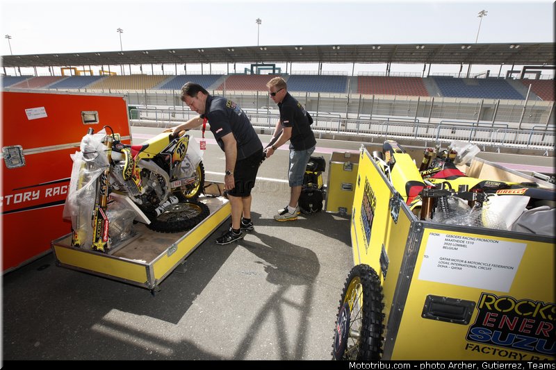 suzuki_001_motocross_2013_qatar_losail