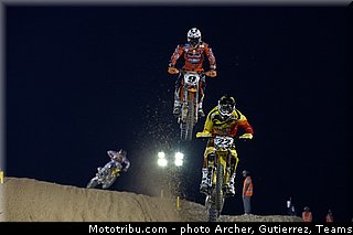 mx1_001_motocross_2013_qatar_losail.jpg
