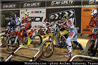 mx1_007_motocross_2013_qatar_losail.jpg