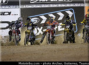 mx2_001_motocross_2013_qatar_losail.jpg