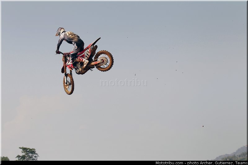 bobryshev_001_motocross_2013_thailande_racha