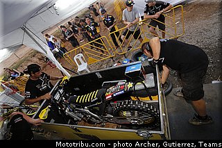 suzuki_002_motocross_2013_thailande_racha.jpg