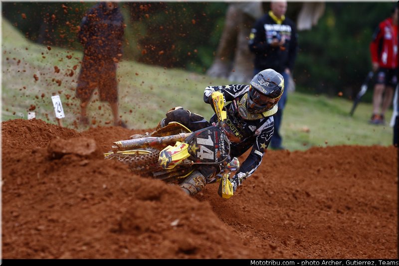 anstie_001_motocross_2013_bresil_beto_carrero