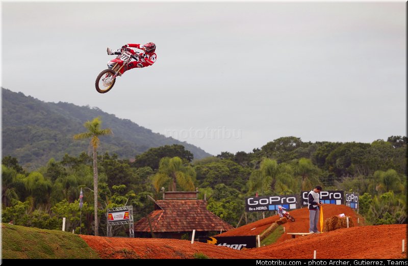 bobryshev_003_motocross_2013_bresil_beto_carrero