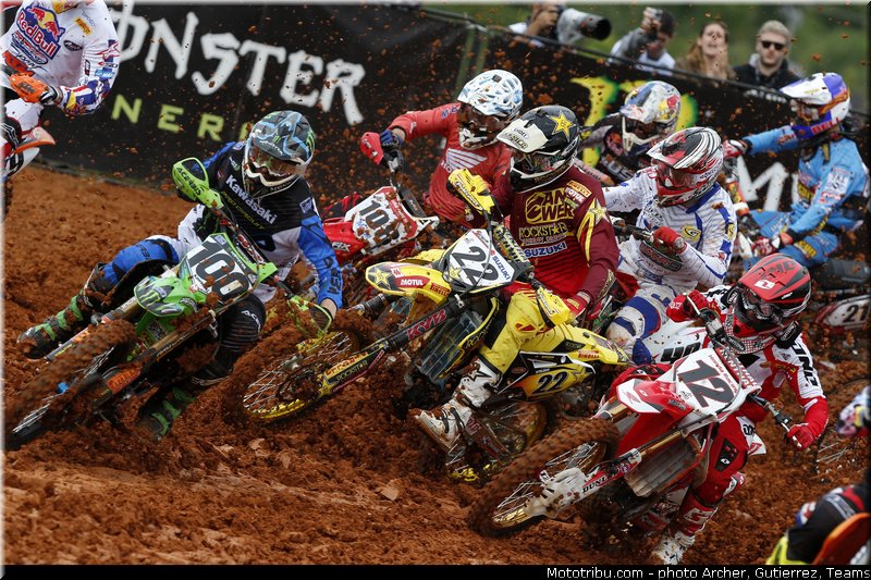 mx1_001_motocross_2013_bresil_beto_carrero